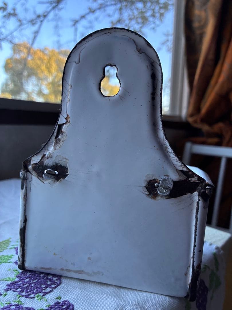 フランス　アンティーク　ホーロー　アリュメット缶　マッチ入れ　ホワイト　②