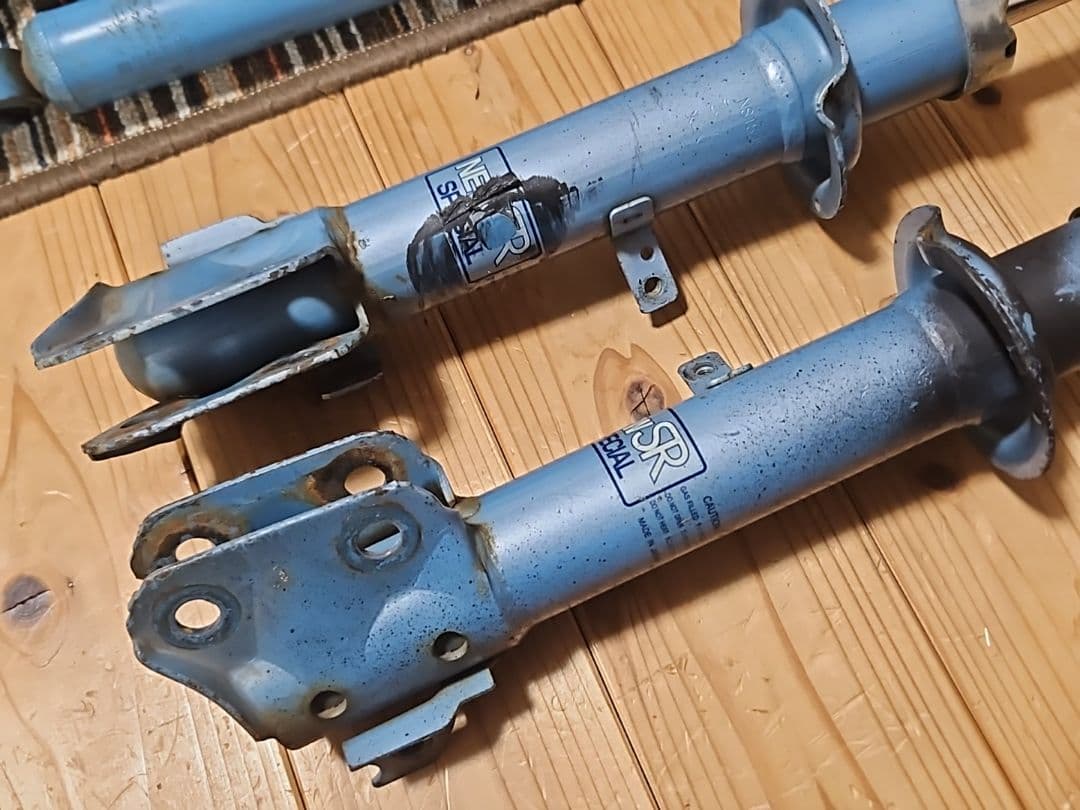 L235S エッセ カヤバ New SRスペシャル 1台分 ショックアブソーバー