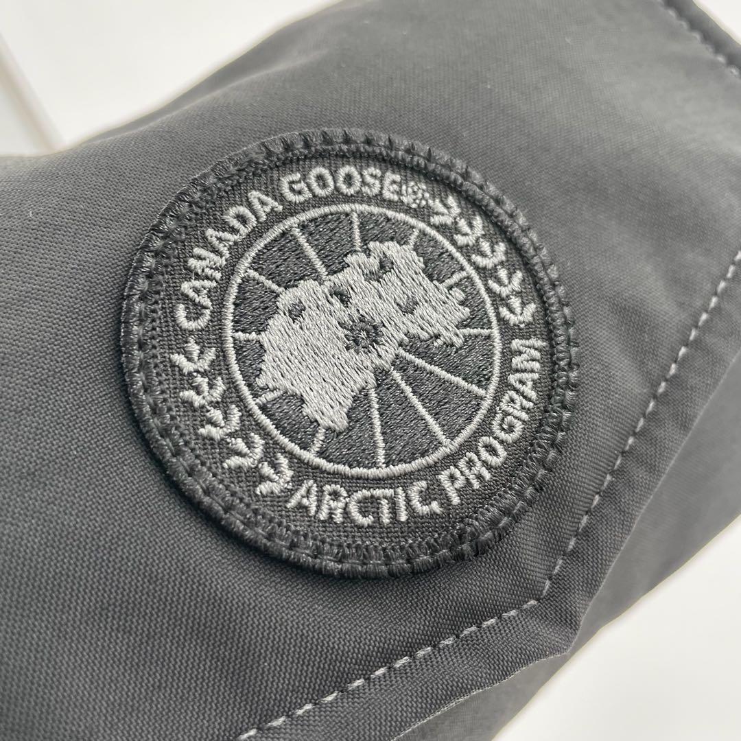 T*T様 【極美品】  カナダグース ミニウエストパック