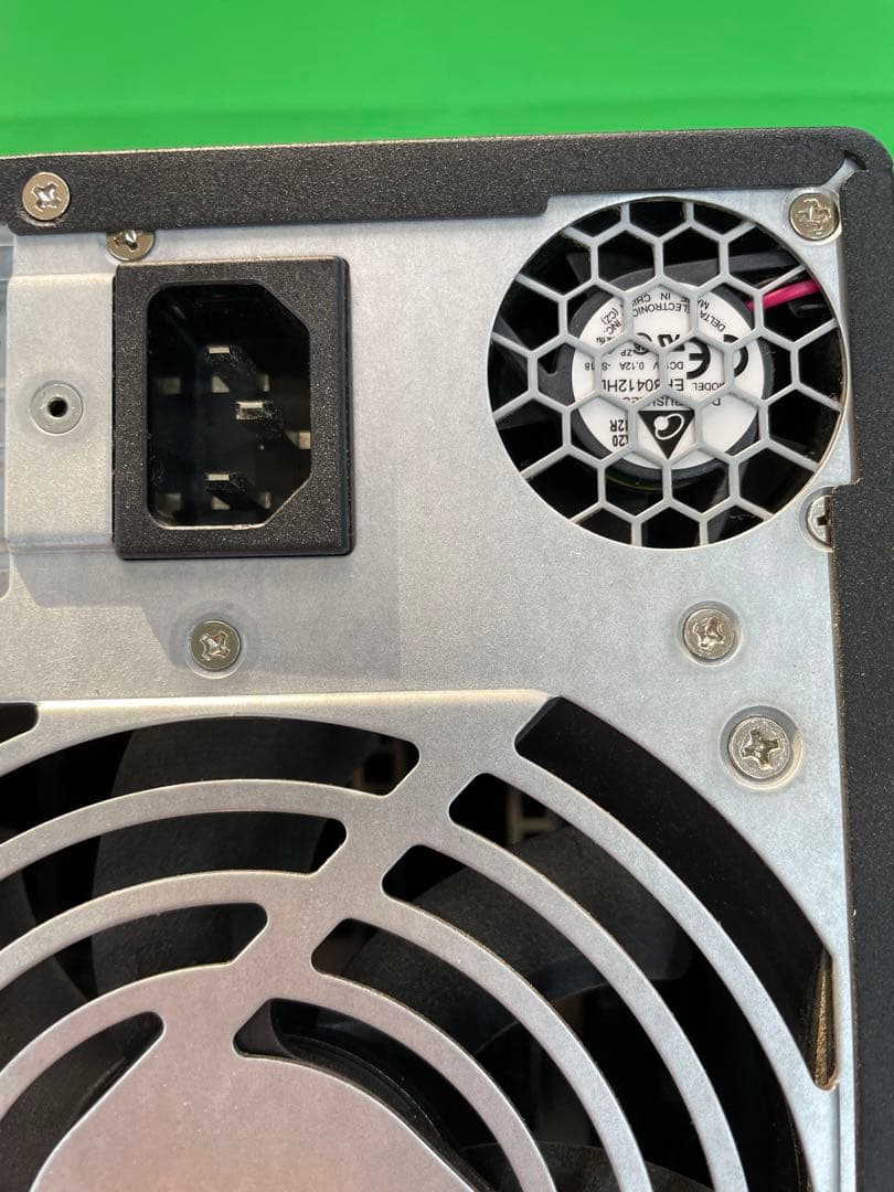 外付けハードディスク・ドライブ QNAP TS-473