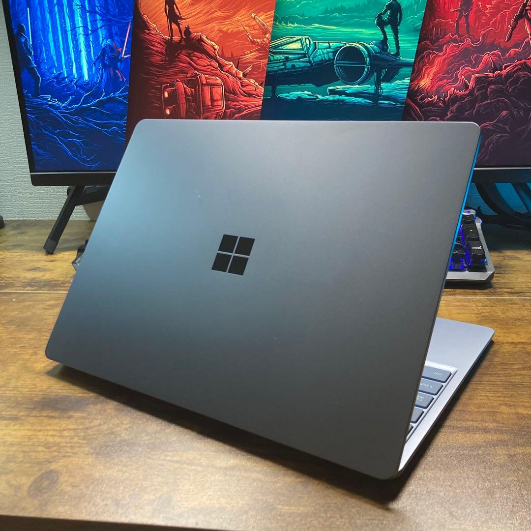 Microsoft Surface Laptop Go（Model 1943）