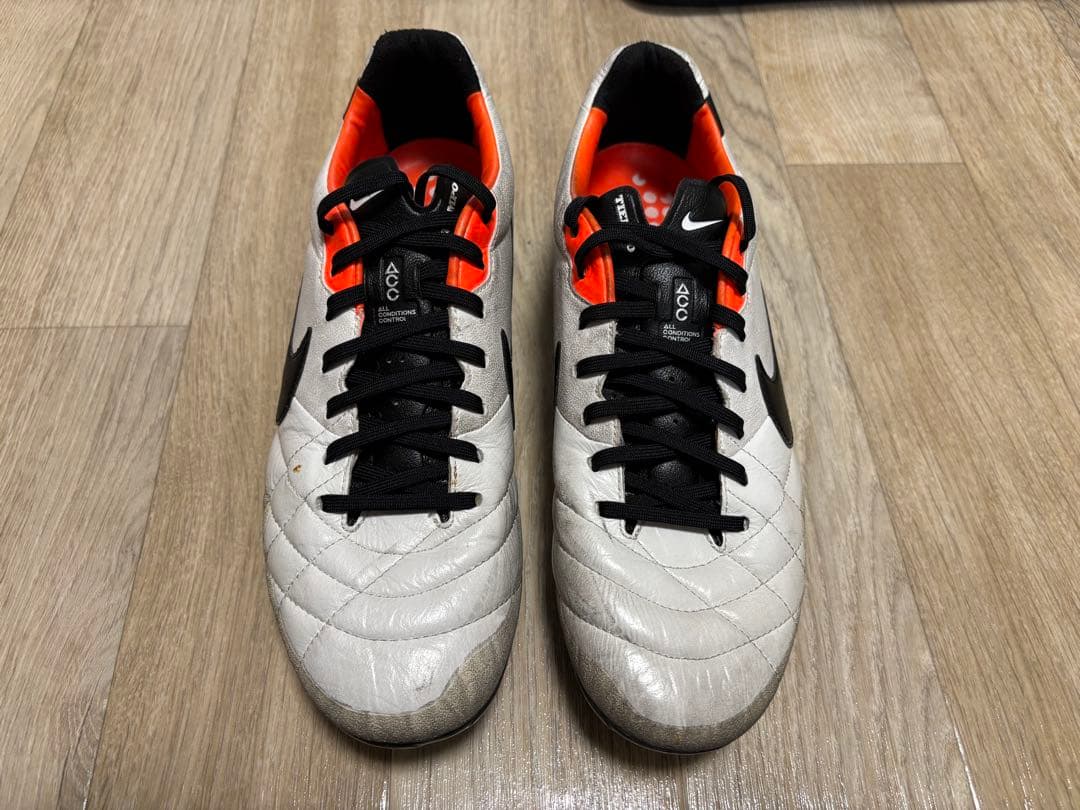 ナイキ　ティエンポレジェンド4 27.0