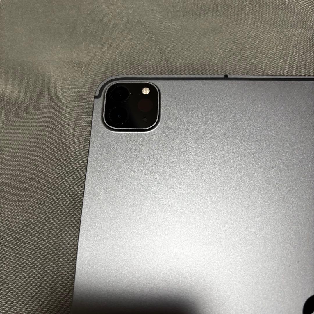 【値下げ】iPad Pro 11 第3世代 Wi-Fi + Cellular