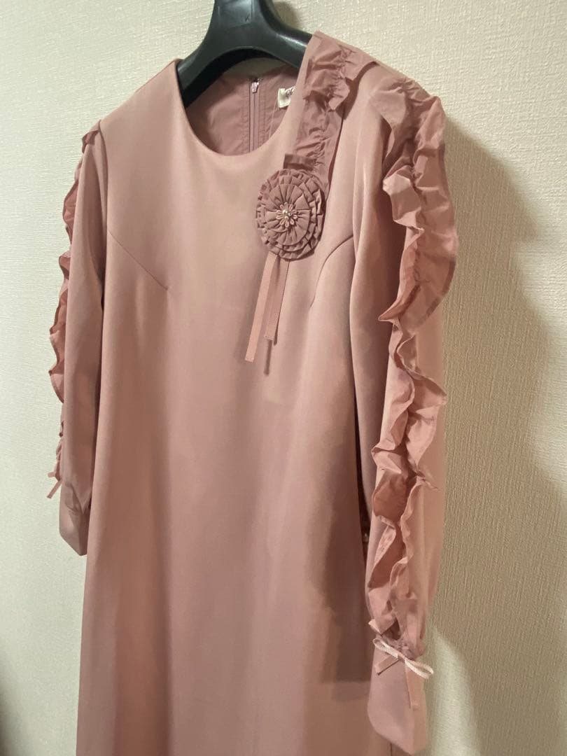 【新品札付き】★Super Beauty★ワンピース　42 L相当