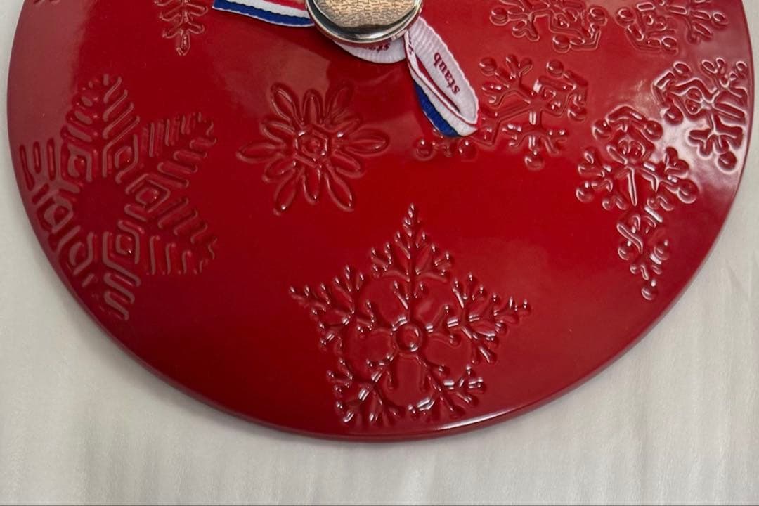 新品☆ストウブ スノークリスタル ココット 24cm レッド クリスマス 限定品