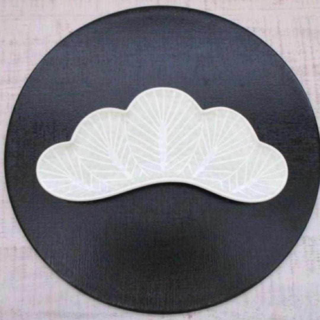 【新品】【大人気】有田焼幸楽窯　錦銀松葉形前菜皿3枚セット　縁起物