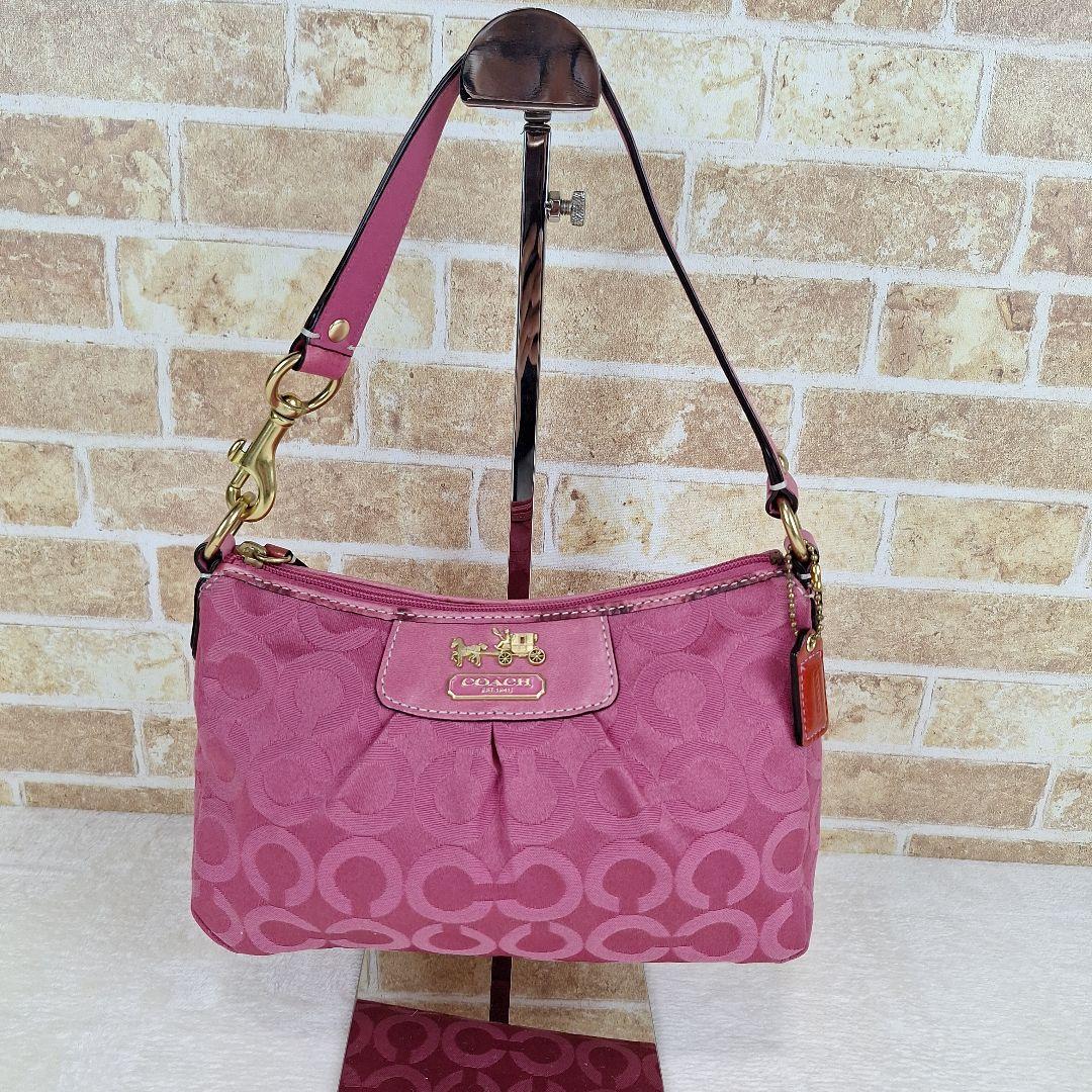 COACH　コーチ　アクセサリーポーチ　キャンバスレザー　馬車　ピンク