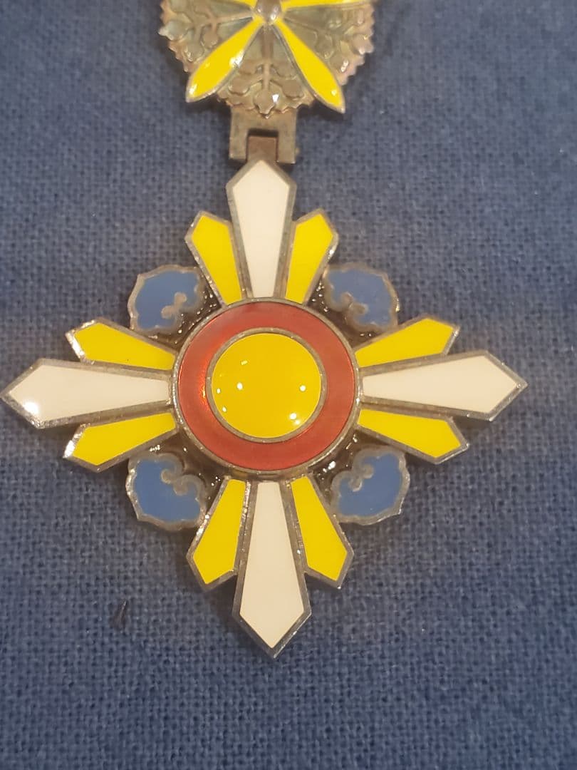 満州国 勲六位景雲章 勲章 徽章 略綬付 共箱付