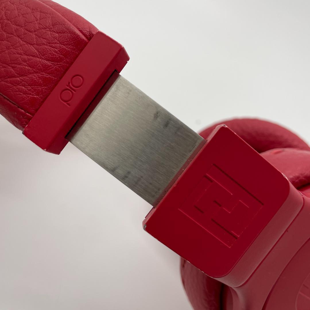 フェンディ ビーツバイ ドクタードレ コラボ ヘッドフォン　セレリアレザー　赤