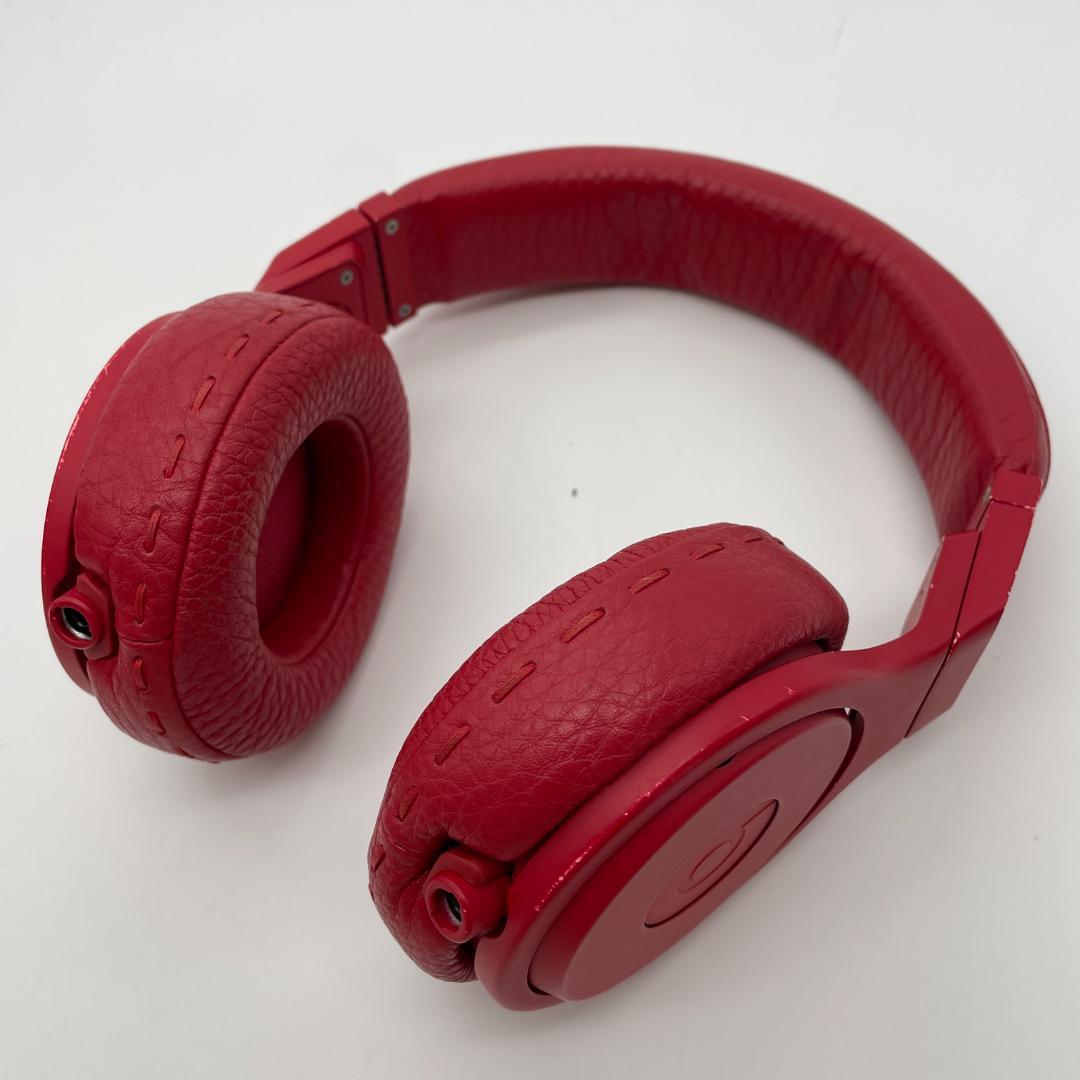 フェンディ ビーツバイ ドクタードレ コラボ ヘッドフォン　セレリアレザー　赤