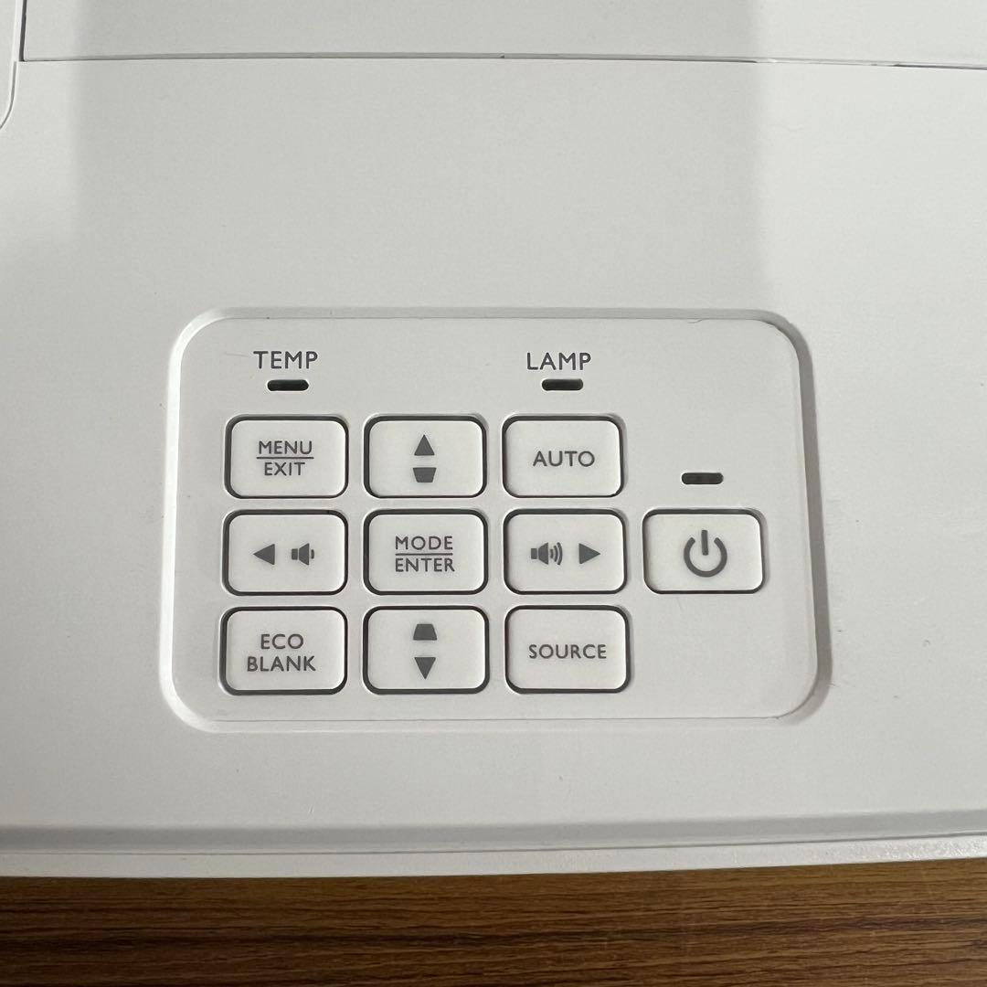 BenQ 超短焦点型DLPフルHDホームプロジェクター 2016年製