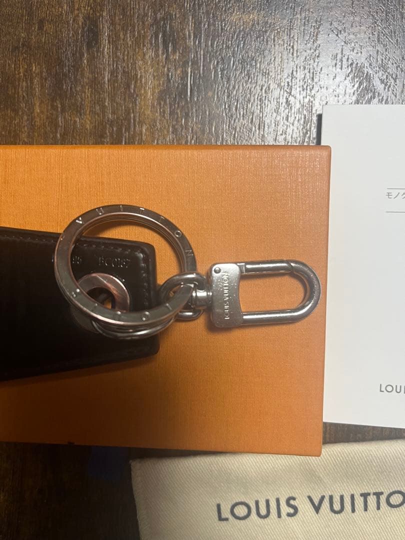 Louis Vuitton グラフィット　キーリング