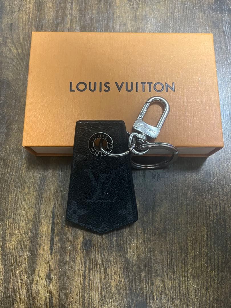 Louis Vuitton グラフィット　キーリング