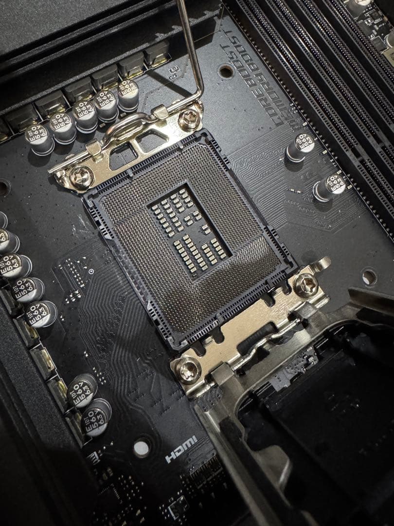 MSI Z690 TOMHAWK WiFi マザーボード DDR4