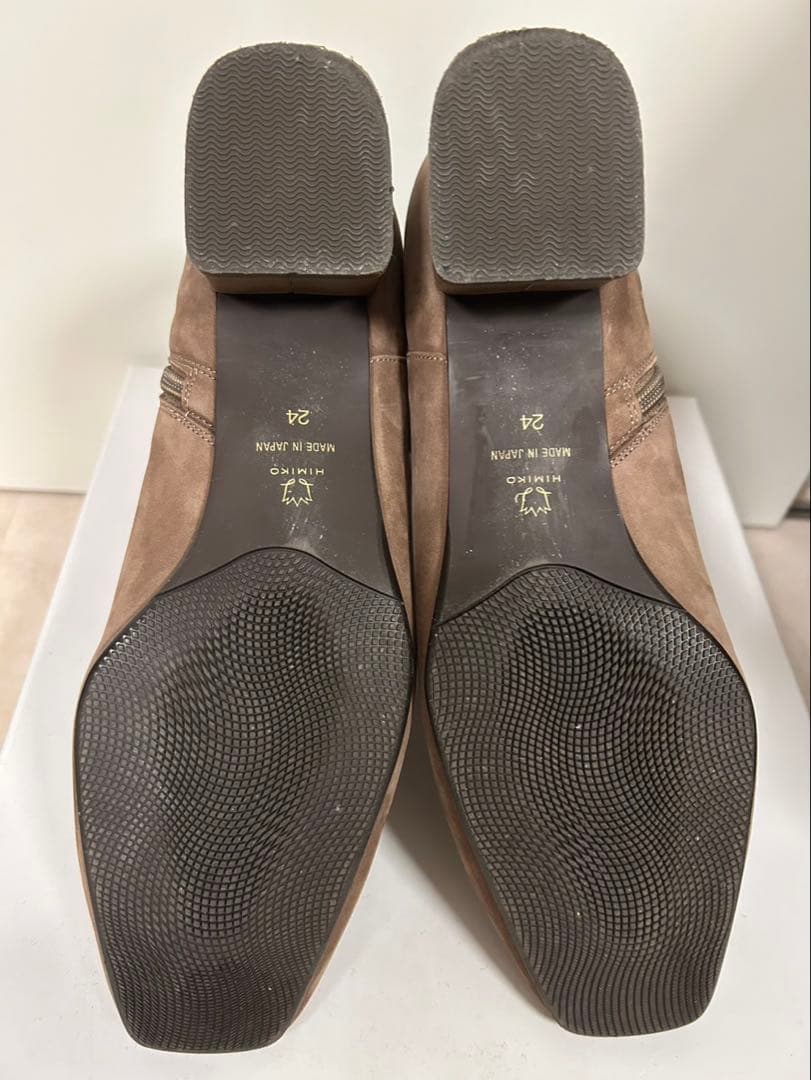 HIMIKO サイドVカットショートブーツ　641412