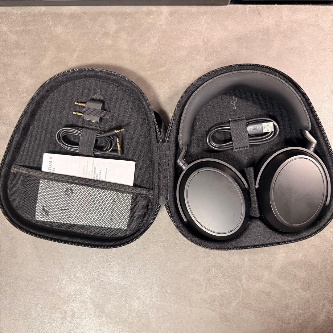 Sennheiser Momentum 4 美品