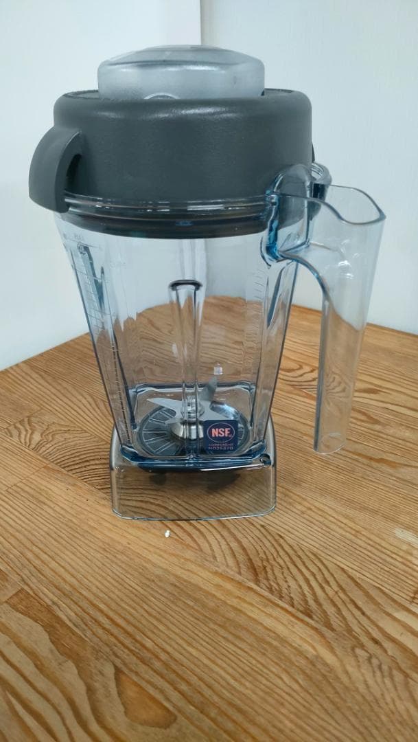 【新品、未使用】バイタミックス　E310　レッド　1609