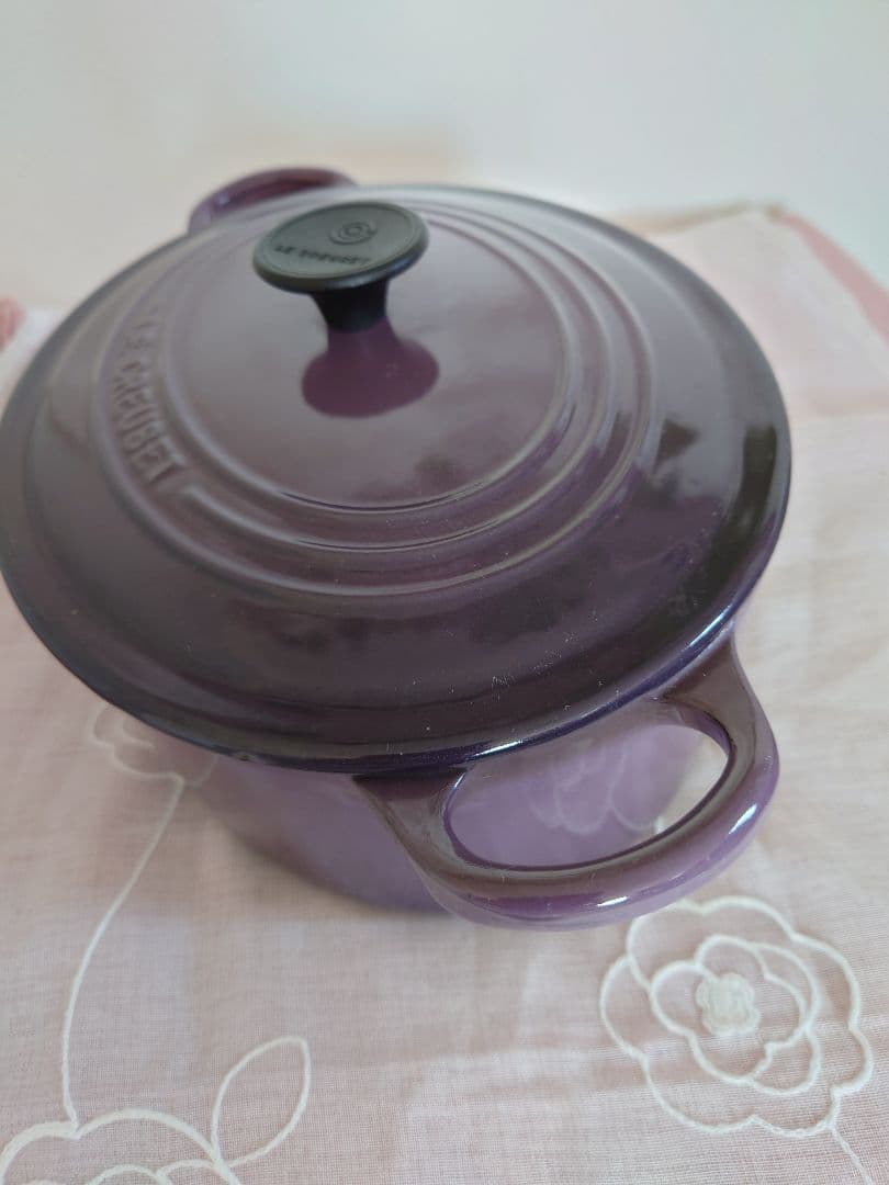 LE CREUSET ココットオーバル25cm　パープル紫