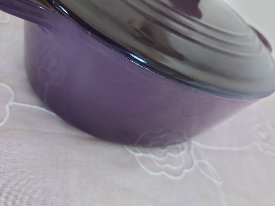 LE CREUSET ココットオーバル25cm　パープル紫