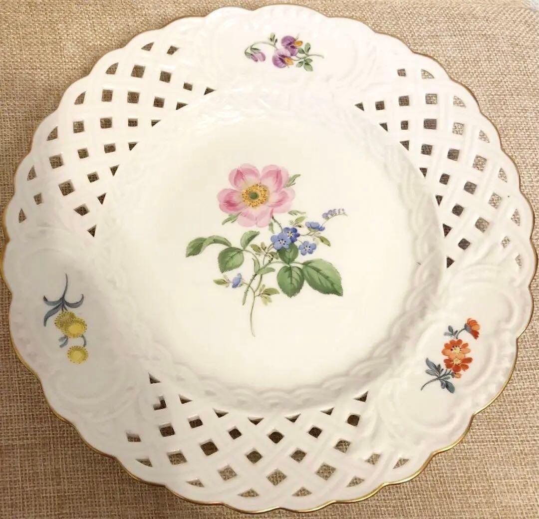 【美品】マイセン レース透かしプレート（ご希望の方には木製スタンドお付けします）