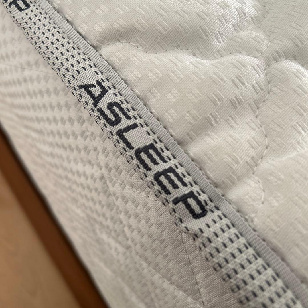 【ACTUS】FBベッドフレーム＋アイシン精機製マットレス（クイーンサイズ）美品