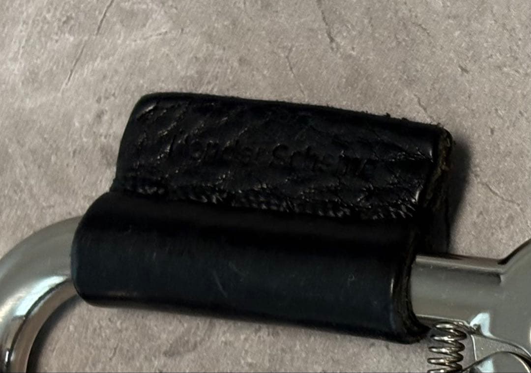 【週末限定SALE！早い者勝ち！】エンダースキーマ　カラビナ　キーリング　レザー