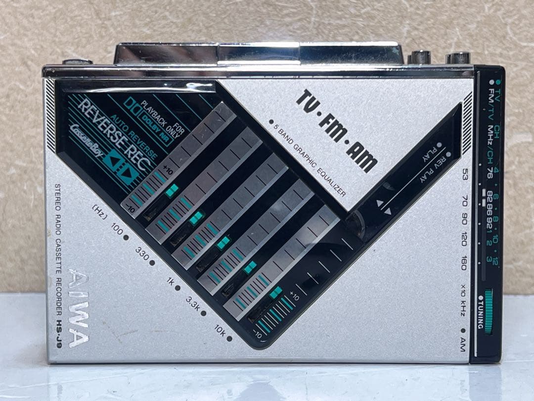 AIWA HS-J9 カセットボーイ TV/AM/FM ジャンク