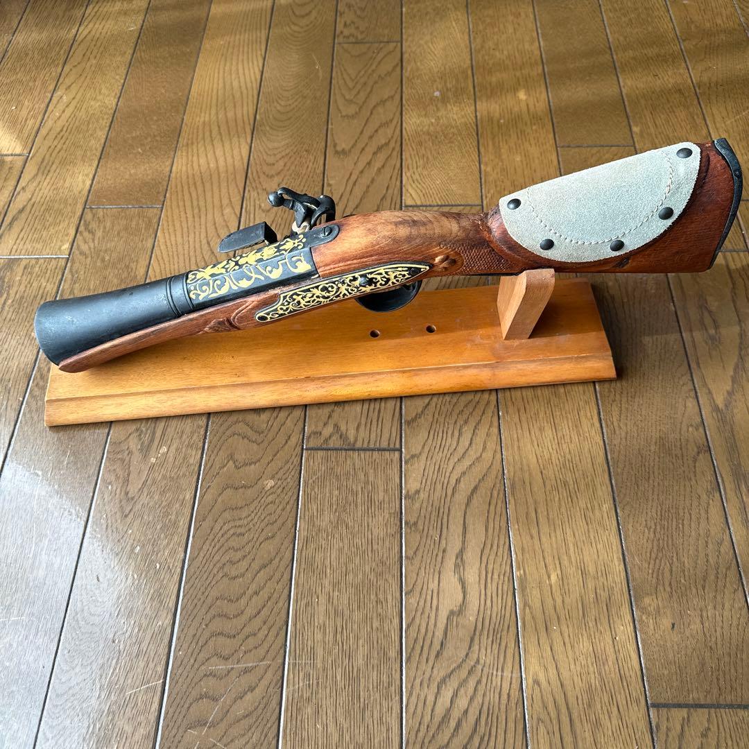 木製クラシックライフル置物