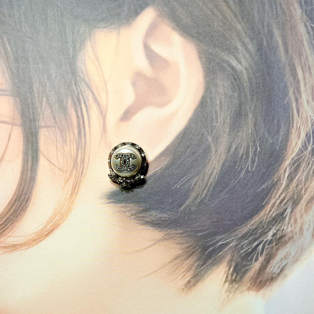 CHANEL ココマーク ピアス コスチュームパール ラインストーン 片耳