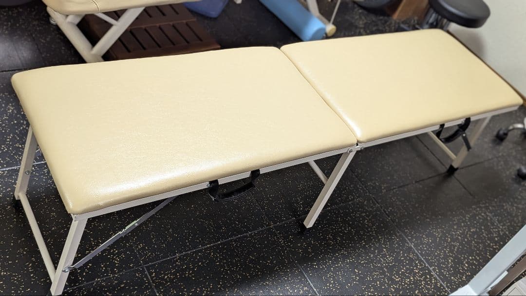 【限界価格】高田ベッド 粉体ムーヴ 折りたたみベッド ベージュ 二つ折り①