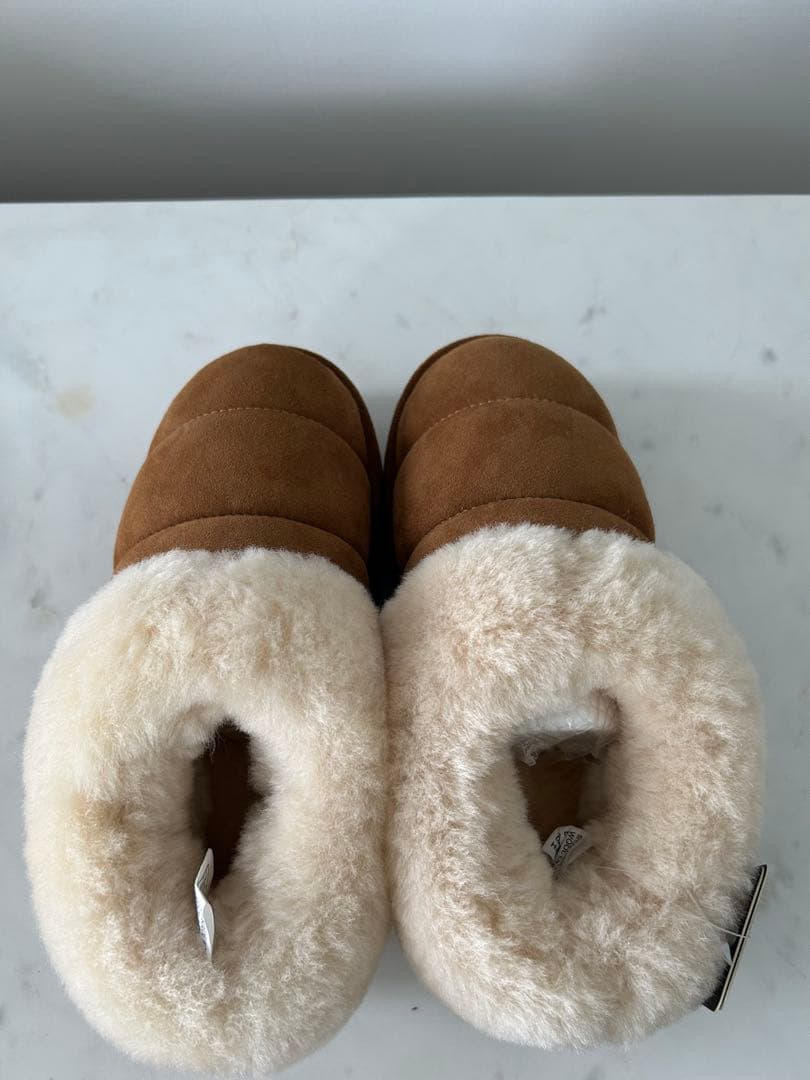 ミ*コ様 新品　UGG エクスプレス　ムートンブーツ　厚底　EU38