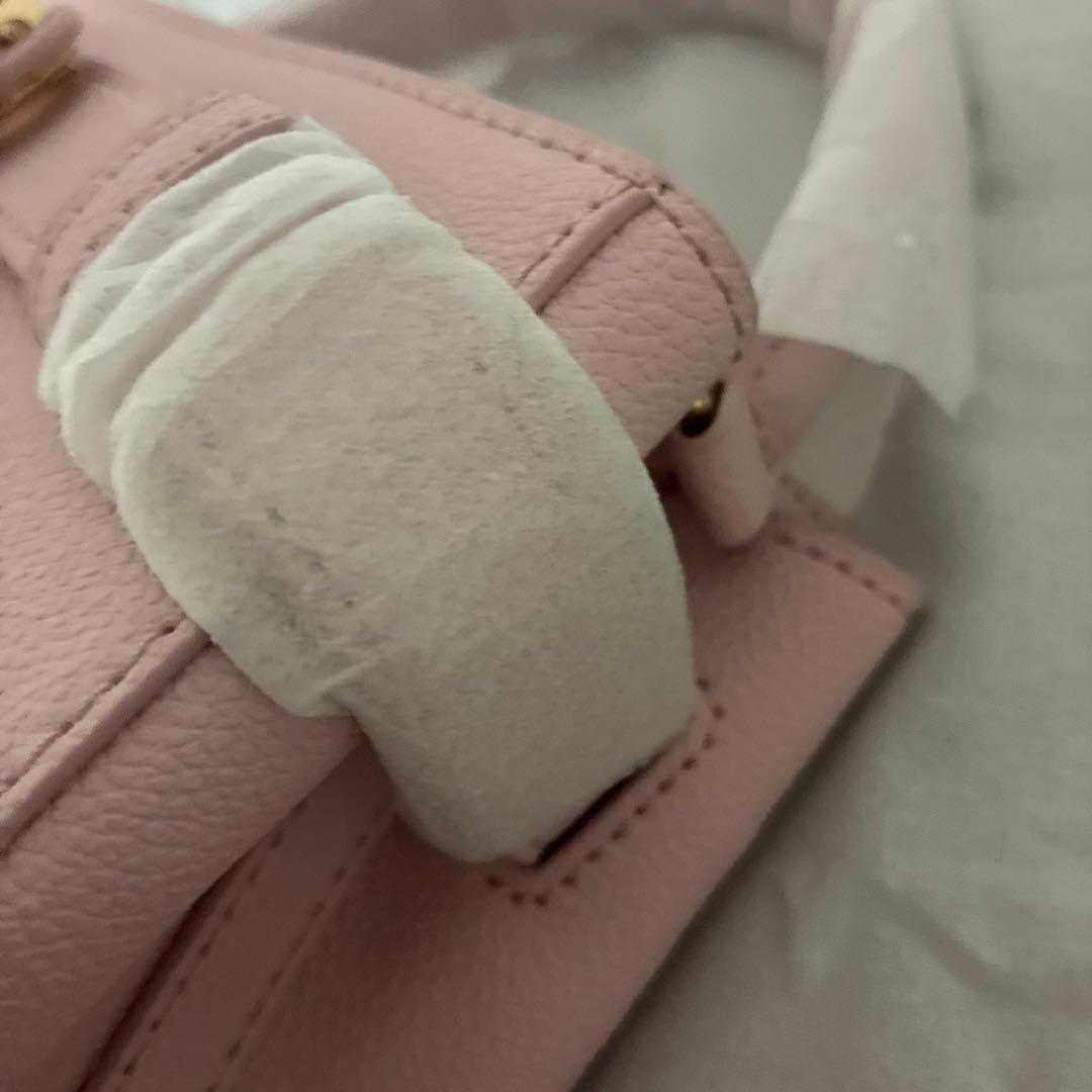 CHARLES&KEITH チャールズ＆キース　オブリエル トップハンドルバッグ