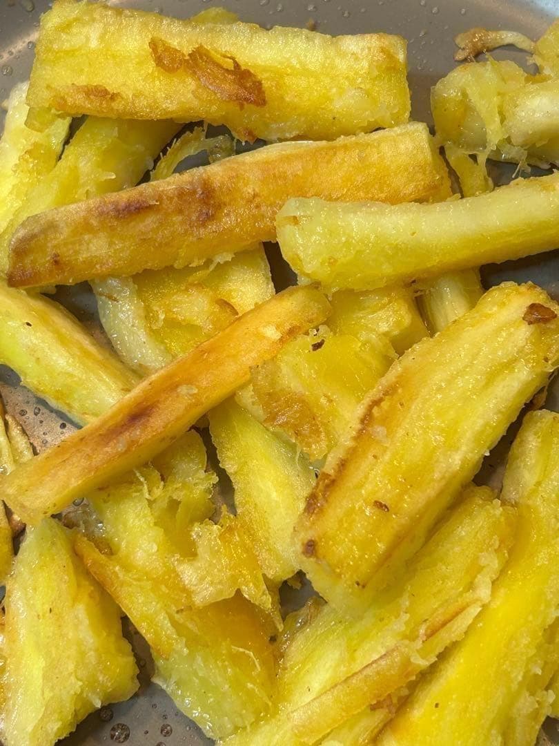 官能的な旨味と甘味。超高級★キャッサバ・ゴールドSS★挿し木枝。80サイズ箱満杯