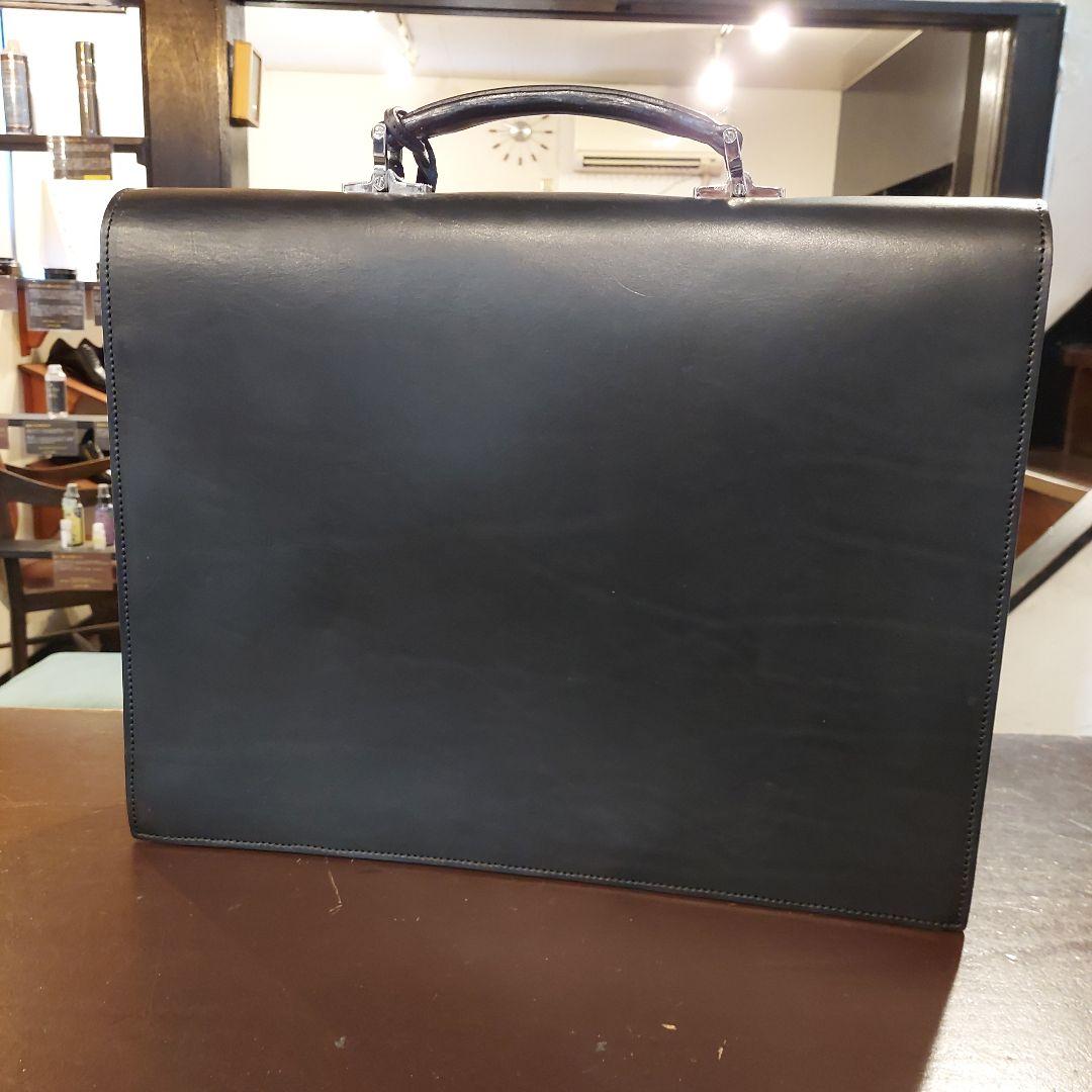a*t様 ワイルドスワンズ ブリーフケース 15万円弱