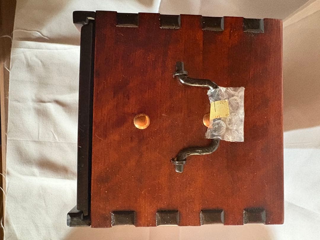 遊山箱　漆塗り