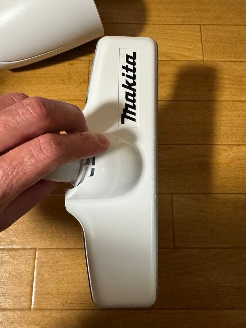 Makita CL181FDW コードレスクリーナー 本体