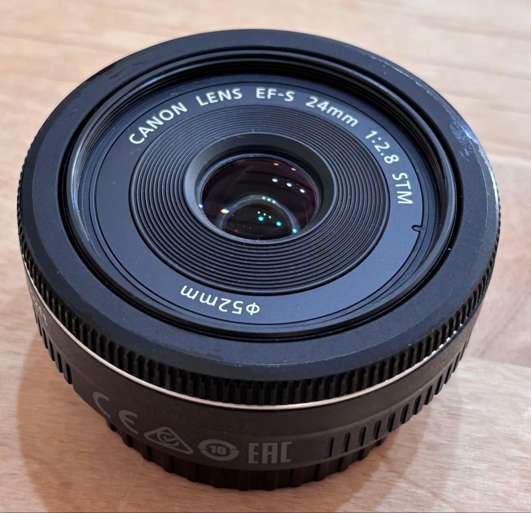 Canon EFS 24mm 単焦点レンズ パンケーキレンズ、デートレンズ