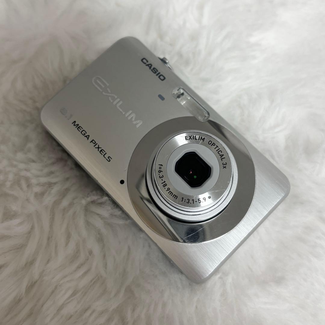 【CASIO】 デジタルカメラ EXILIM EX-Z80 シルバー