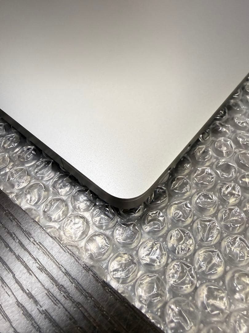 Apple MacBook Air (M1, 2020) 本体 スペースグレイ