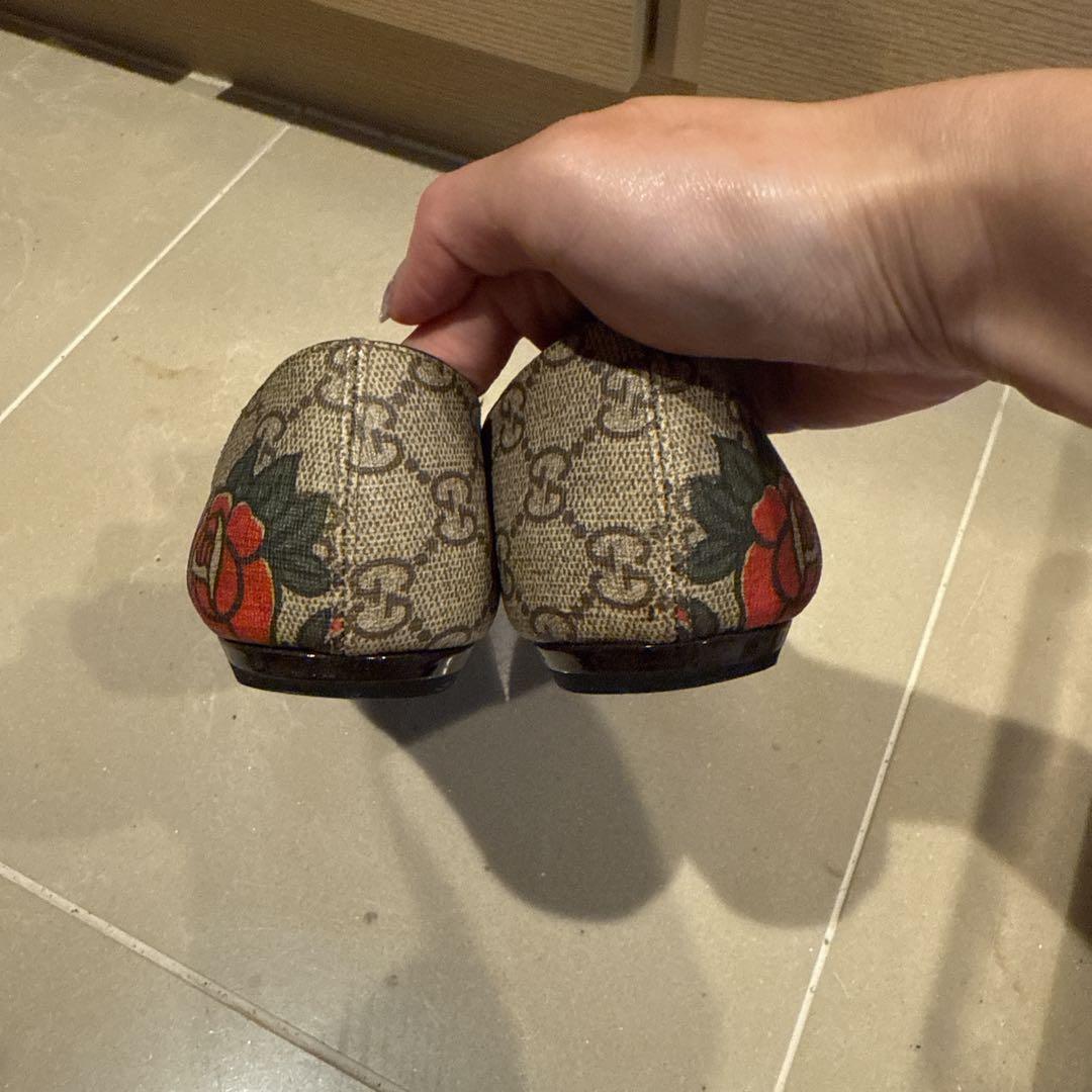GUCCI フラットシューズ ハートプリント