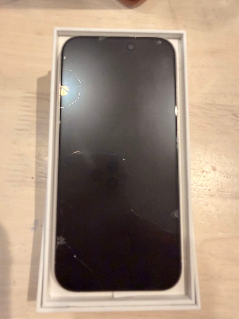 週末セール　iPhone15Pro 512G シルバー 本体 充電ケーブル付き