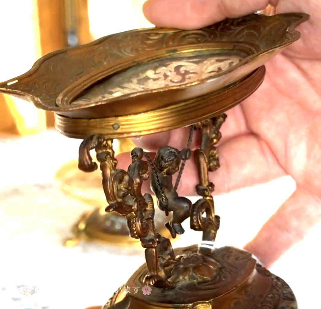 アンティーク 天使像付き装飾品