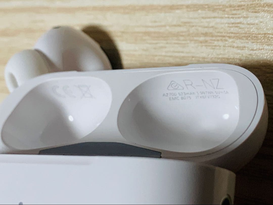 美品完品AirPods Pro 第二世代 本体(Lightning)