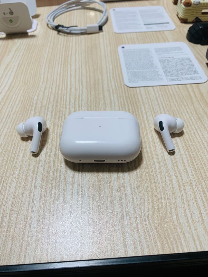 美品完品AirPods Pro 第二世代 本体(Lightning)