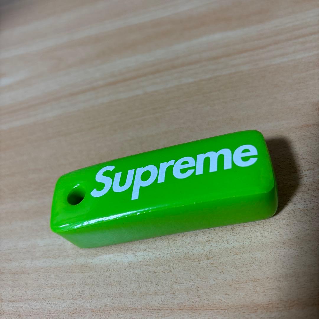 Supreme シュプリーム 23AW フローティング キーホルダー 4色セット