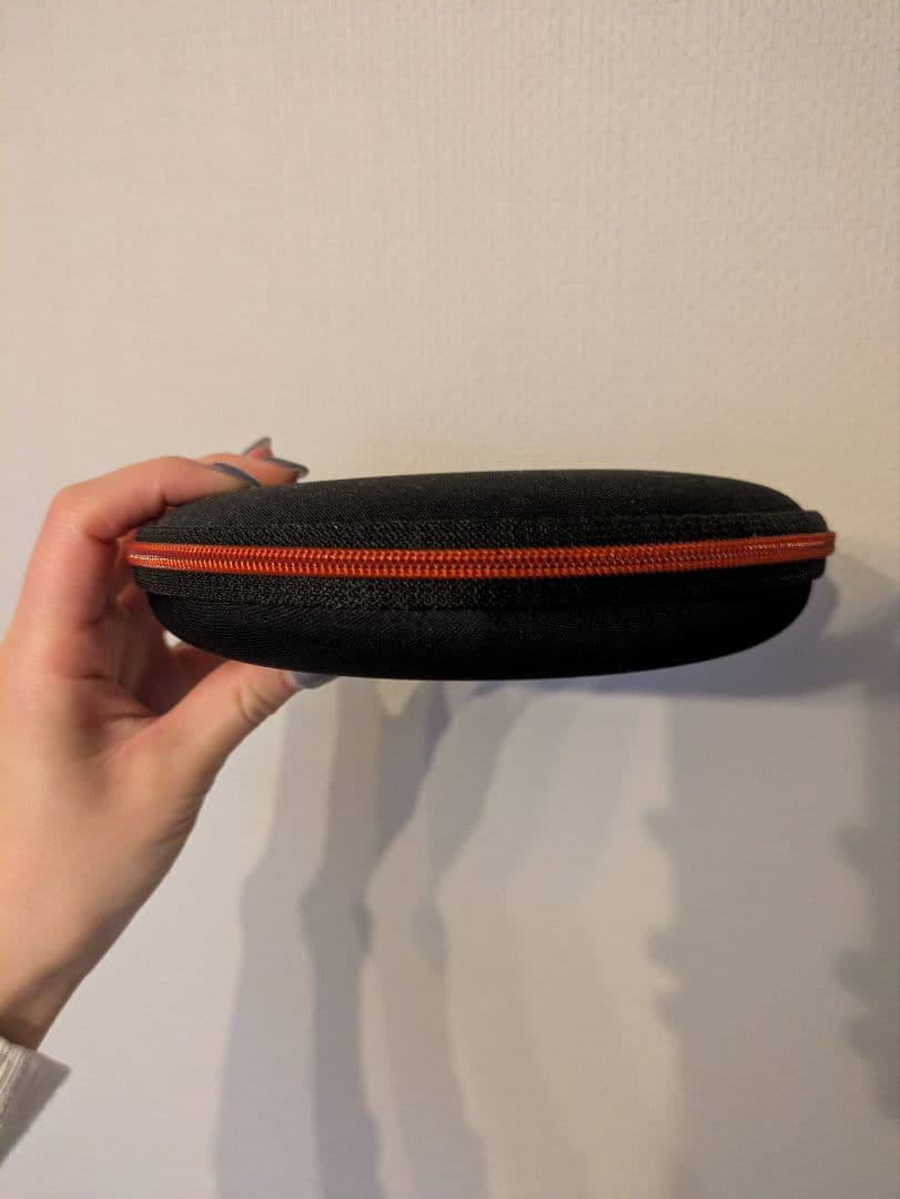 【mugichanchan】Jabra ワイヤレスヘッドホン ケース