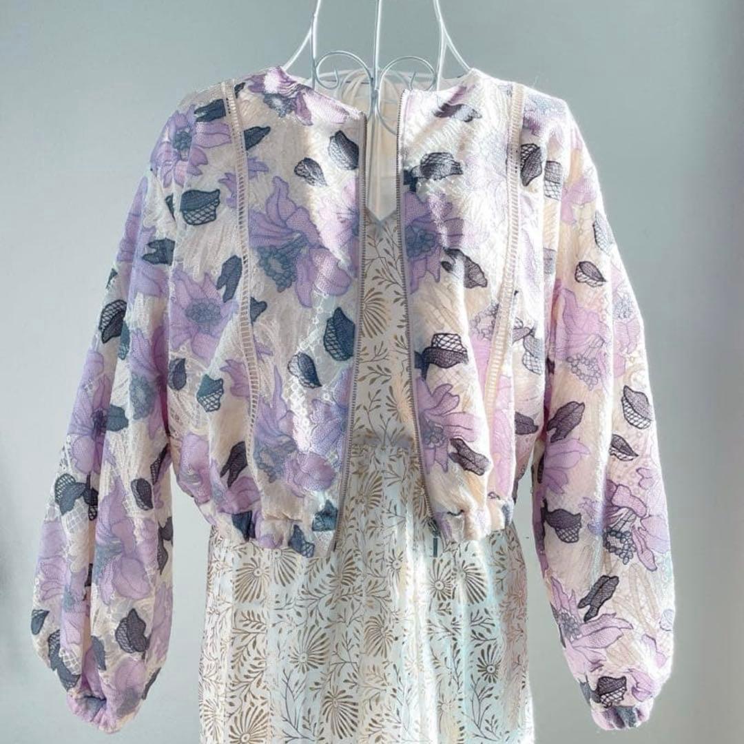 【美品】　グレースコンチネンタル　刺繍　フラワーブルゾン　パープル　ダイアグラム