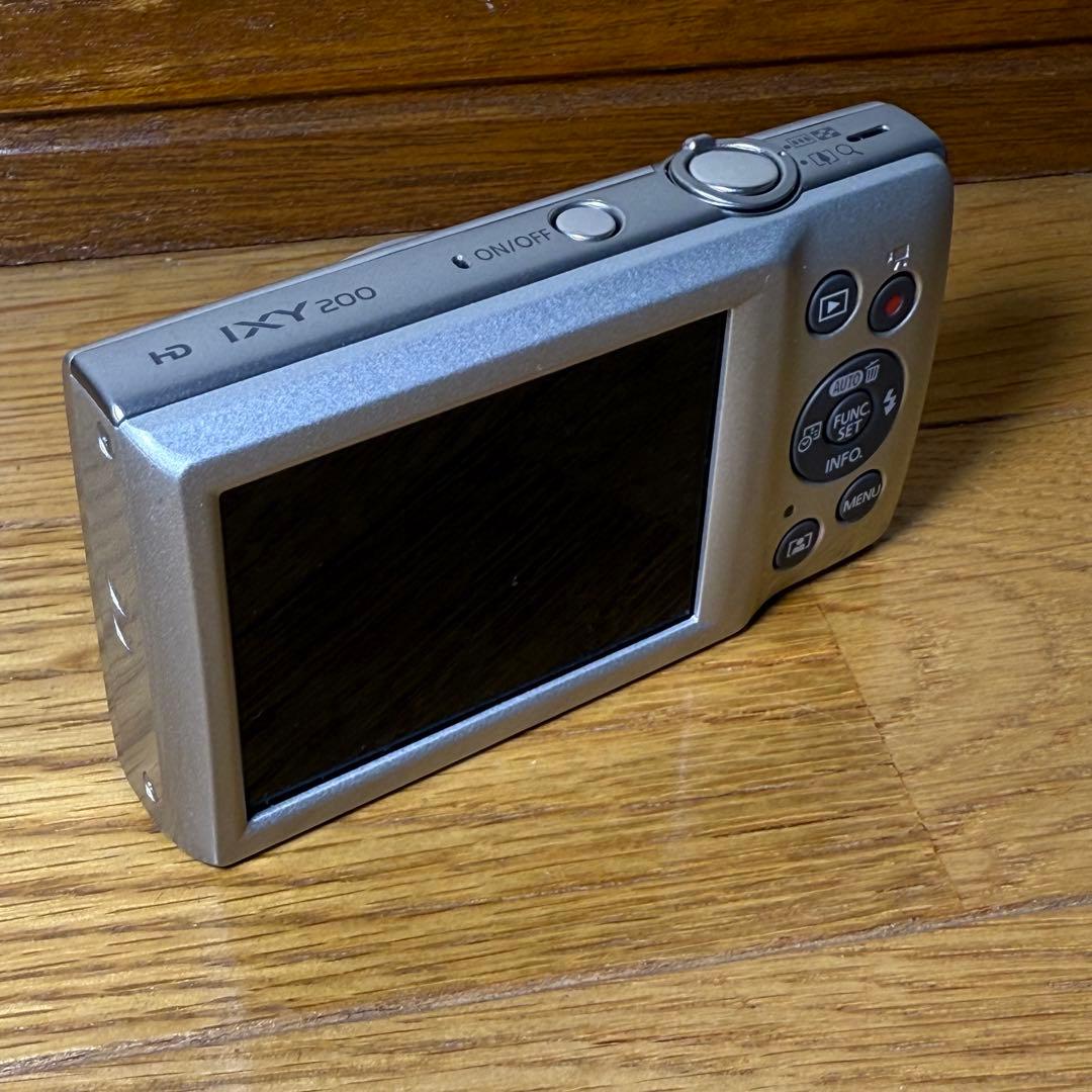 【美品】Canon IXY 200 コンパクトデジタルカメラ
