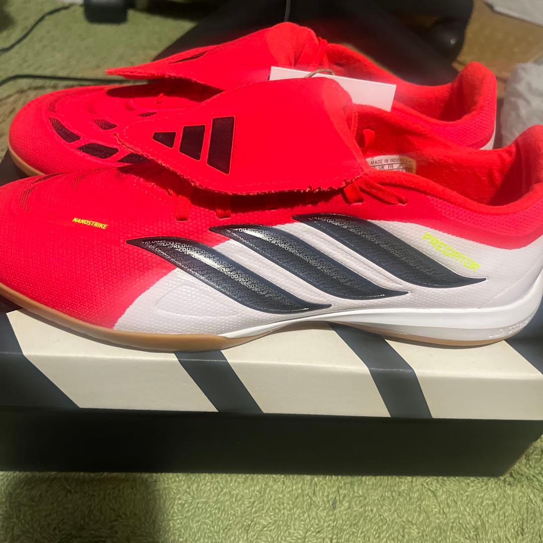 プレデター フットサルシューズ 室内用 26.0cm