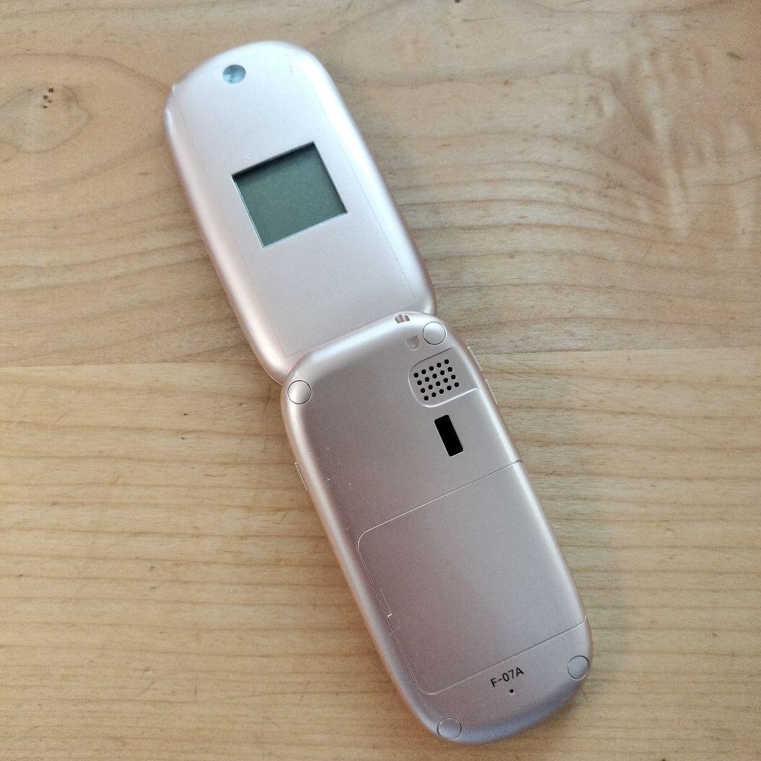 ✧美品✧　docomoドコモ F-07A 富士通 ガラケー 携帯電話